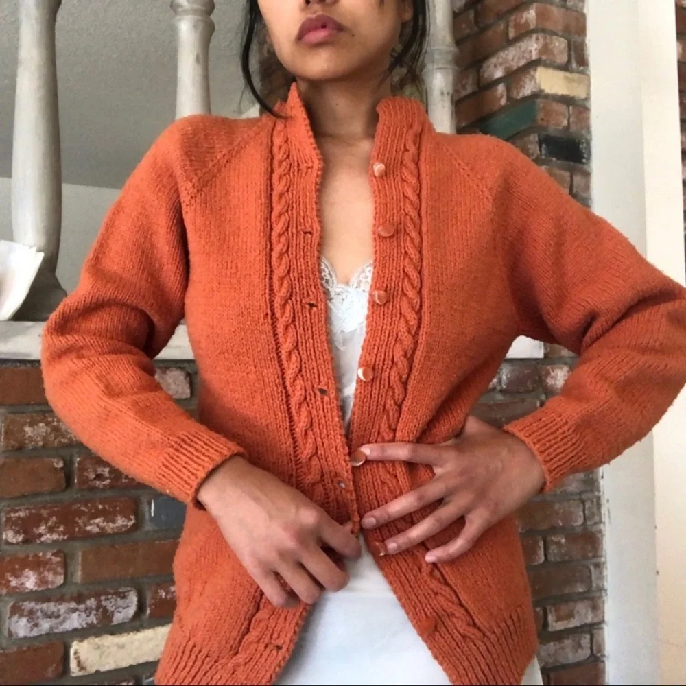 Vintage 1960s Wool Knit Buttoned Cardigan Sweater - Picture 4 of 11